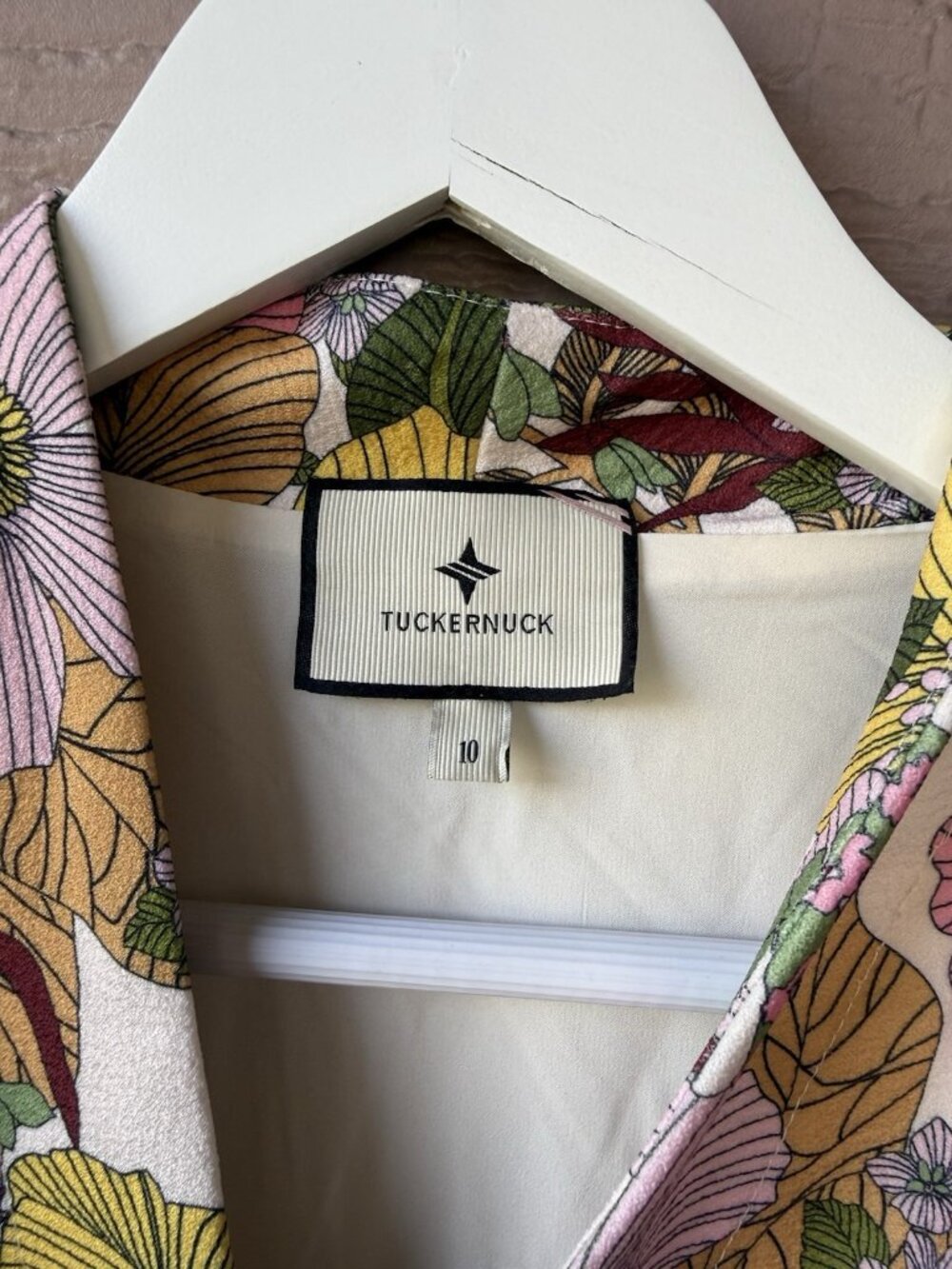 Tuckernuck Floral Jumpsuit Women Size 10 Pink Wide Leg Long Sleeve NWT - Picture 6 of 12